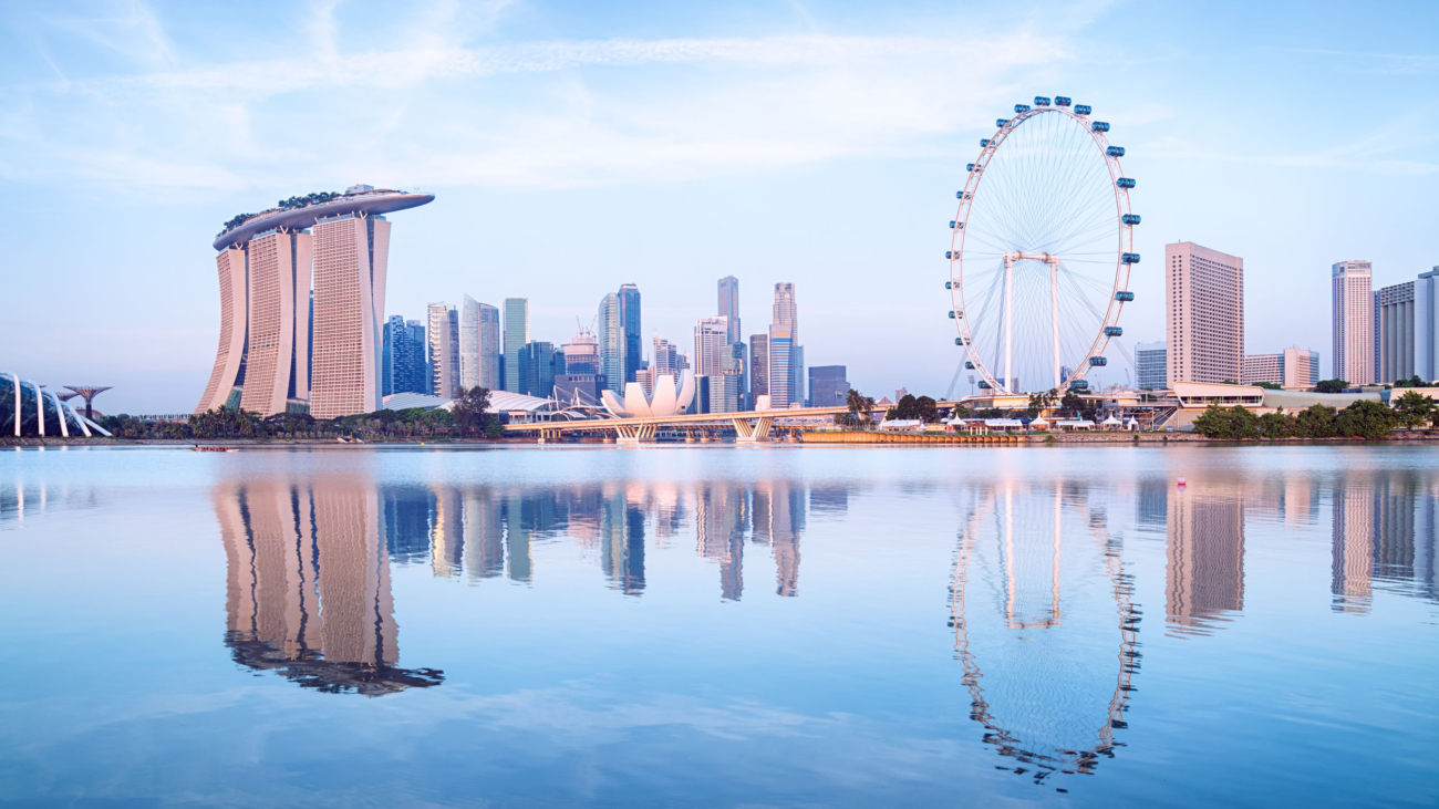 30671322 - singapore skyline, view from the garden by the bay